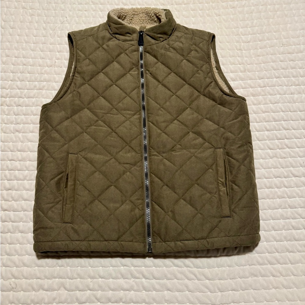 Rainforest shearling lined quilted vest - Men’s small